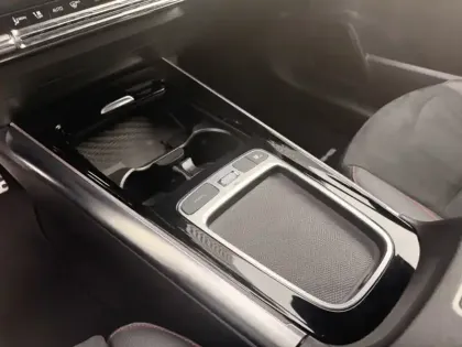 Photo 12 Mercedes GLA 250 e AMG Line