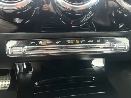 Photo 11 Mercedes CLA 200 d AMG Line