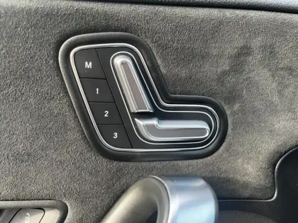 Photo 22 Mercedes Classe A 200 AMG Line