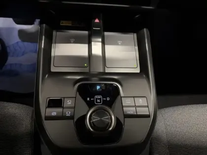 Photo 11 Toyota Bz4x Grande Autonomie Design BREAK 5P