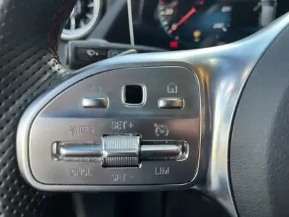 Photo 20 Mercedes Classe B 200 d AMG Line Edition