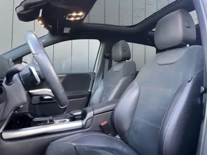 Photo 24 Mercedes Classe B 200 d AMG Line Edition