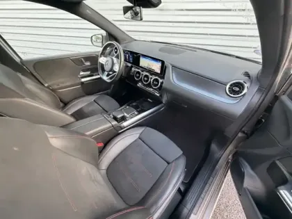 Photo 10 Mercedes Classe B 180 AMG Line Edition