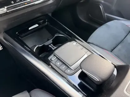 Photo 11 Mercedes Classe B 180 AMG Line Edition