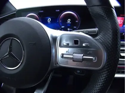 Photo 10 Mercedes Classe E 350 de 4MATIC AMG Line