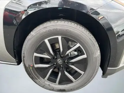 Photo 8 Toyota Bz4x Grande Autonomie Design BREAK 5P