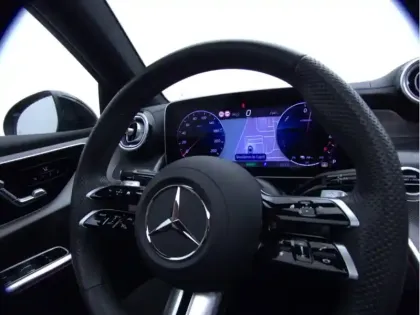 Photo 16 Mercedes Classe GLC 300 e Hybrid EQ 4MATIC AMG Line