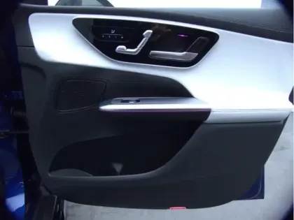 Photo 20 Mercedes Classe GLC 300 e Hybrid EQ 4MATIC AMG Line