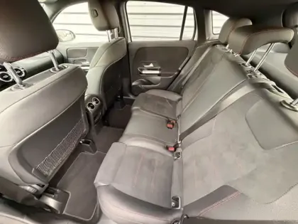 Photo 9 Mercedes GLA 200 d AMG Line