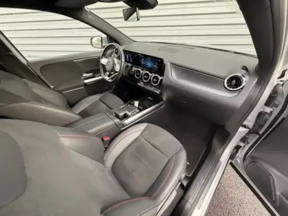 Photo 10 Mercedes GLA 200 d AMG Line