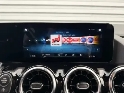 Photo 13 Mercedes GLA 200 d AMG Line