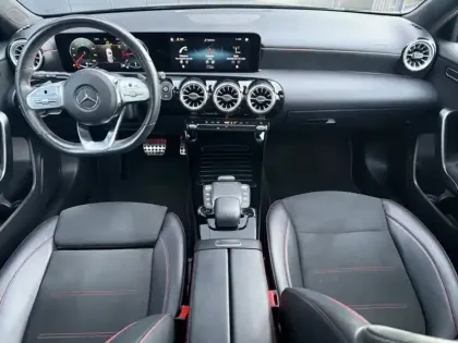 Photo 7 Mercedes Classe A 180 d AMG Line