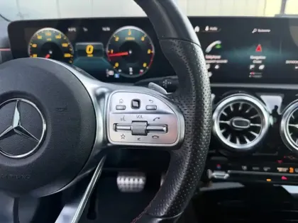 Photo 23 Mercedes Classe A 180 d AMG Line