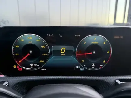 Photo 28 Mercedes Classe A 180 d AMG Line