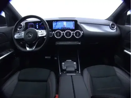 Photo 7 Mercedes EQA 250+ AMG Line