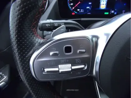 Photo 12 Mercedes EQA 250+ AMG Line