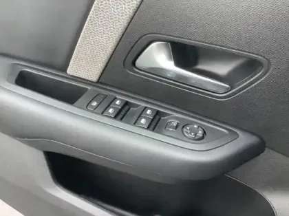 Photo 16 Citroën C4 BlueHDi 130 S&S EAT8 Max