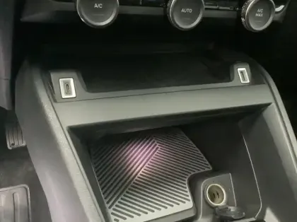 Photo 20 Citroën C4 BlueHDi 130 S&S EAT8 Max