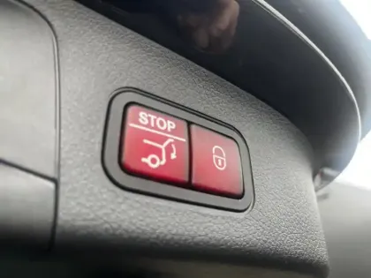 Photo 12 Mercedes GLA 200 d Progressive Line