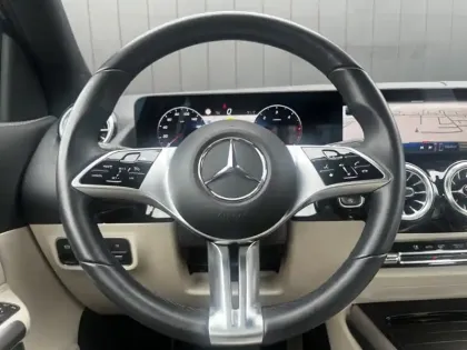 Photo 23 Mercedes GLA 200 d Progressive Line