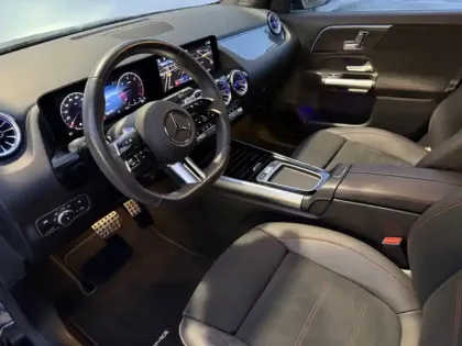 Photo 8 Mercedes GLA 200 d 150ch AMG Line 8G-DCT