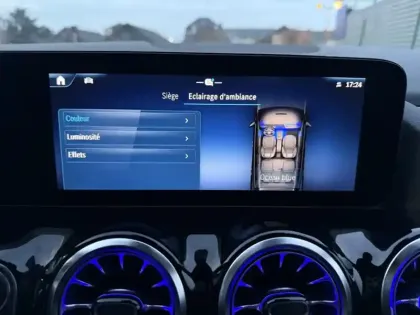 Photo 14 Mercedes GLA 200 d 150ch AMG Line 8G-DCT