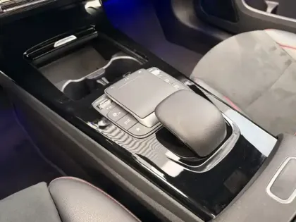 Photo 12 Mercedes Classe A 200 AMG Line