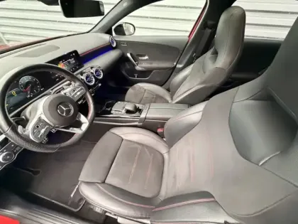 Photo 7 Mercedes Classe A 200 AMG Line