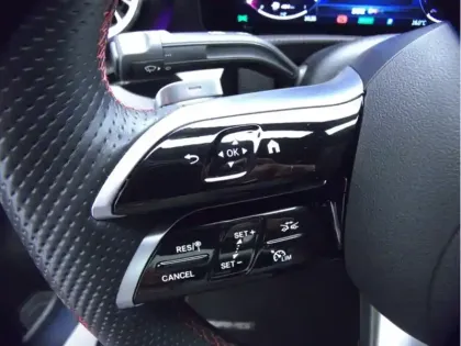 Photo 14 Mercedes CLA Coupé 250 e Hybrid EQ AMG Line