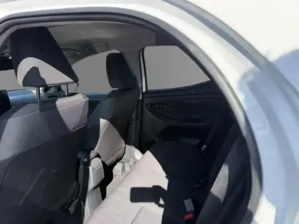 Photo 12 Toyota Yaris Hybride 116h Design PAC