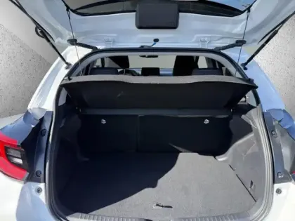 Photo 8 Toyota Yaris Hybride 116h Design PAC