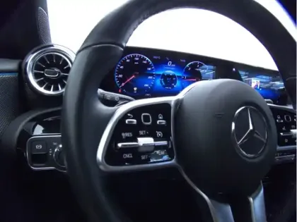Photo 11 Mercedes Classe A 200 d Progressive Line