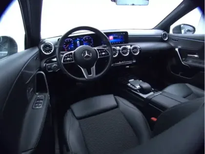 Photo 17 Mercedes Classe A 200 d Progressive Line