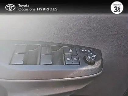 Photo 13 Toyota Yaris  116h Design 5p MC24