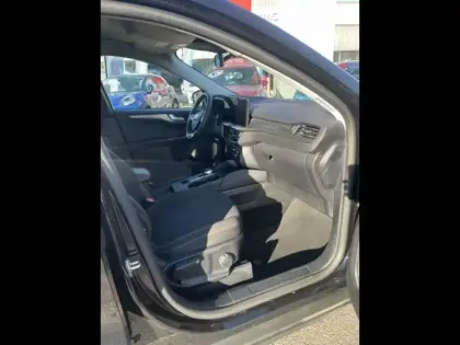 Photo 9 Ford Kuga  2.5 Duratec 180ch Hybrid FlexiFuel Titanium Business Powershift