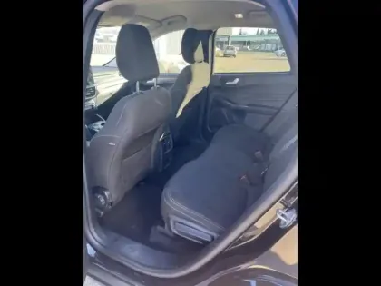 Photo 18 Ford Kuga  2.5 Duratec 180ch Hybrid FlexiFuel Titanium Business Powershift