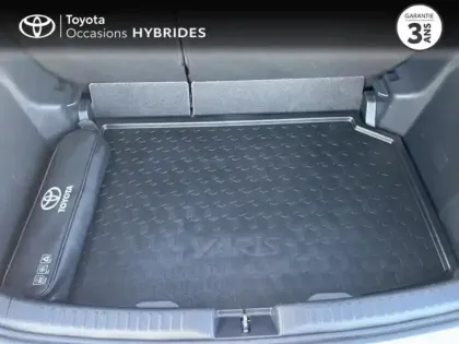 Photo 9 Toyota Yaris  116h Design 5p