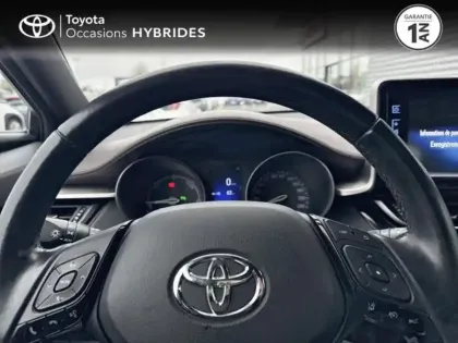 Photo 12 Toyota C-HR  122h Distinctive 2WD E-CVT