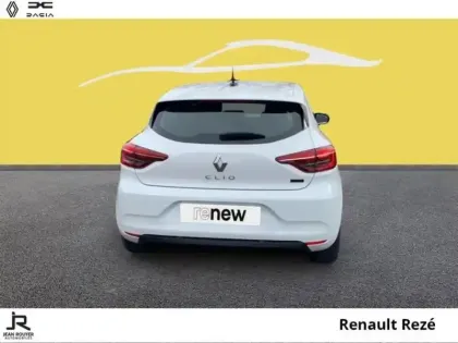 Photo 10 Renault Clio  1.6 E-Tech hybride 145ch Equilibre