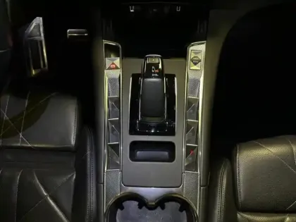 Photo 14 DS Ds 7  E-TENSE 4x4 300ch Opera