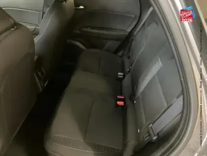 Photo 10 Renault Captur  1.8 E-Tech full hybrid 160ch Evolution - 25