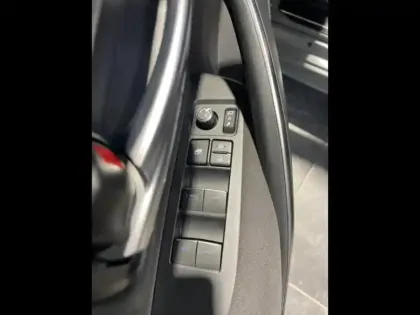 Photo 13 Toyota Corolla  122h Dynamic Business + Programme Beyond Zero Academy MY22