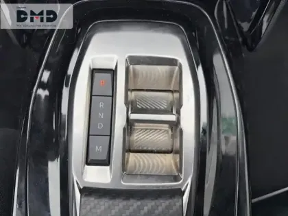 Photo 12 Peugeot 208  1.2 Hybrid 110ch Allure e-DCS6