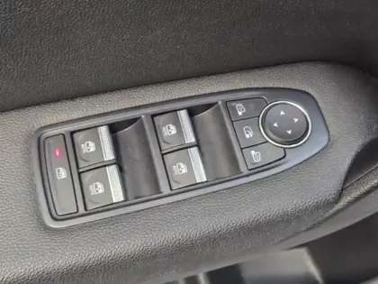 Photo 11 Renault Captur  1.6 E-Tech hybride rechargeable 160ch Intens -21