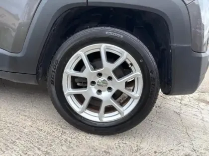 Photo 10 Jeep Renegade  1.6 MultiJet 120ch Limited BVR6