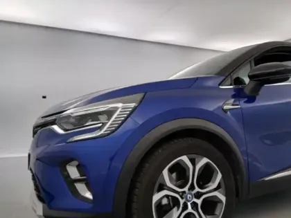 Photo 10 Renault Captur  1.6 E-Tech hybride rechargeable 160ch Intens -21