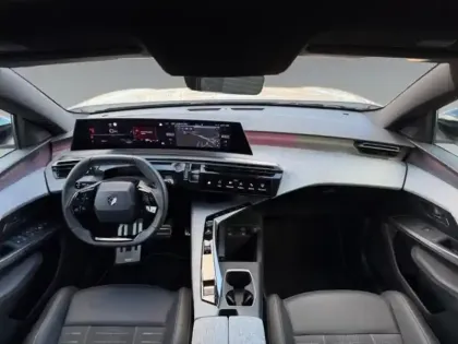 Photo 24 Peugeot 3008  1.2 Hybrid 136ch GT e-DCS6