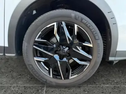 Photo 28 Peugeot 3008  1.2 Hybrid 136ch GT e-DCS6