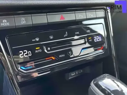 Photo 8 Volkswagen T-roc  1.5 TSI Evo2 150ch R-Line DSG7