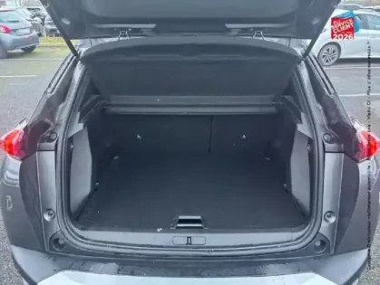 Photo 28 Peugeot 2008  1.5 BlueHDi 130ch S/S Allure Pack EAT8 125g Camera Carplay